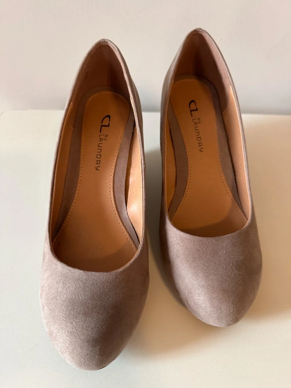 CL by Laundry Taupe Wedge Pumps – Size 7.5